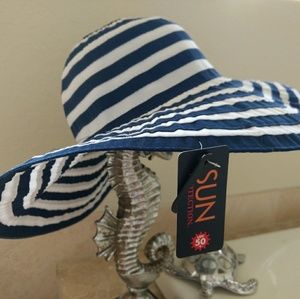 New Navy and White packable Sun hat